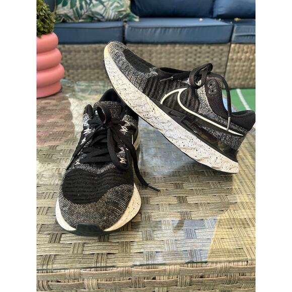 Nike React Infinity Run Flyknit 2 Black White Sneaker - Picture 6 of 8